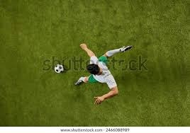 队报：罗马有意冬窗签恩博洛，已经与球员接触了解情况