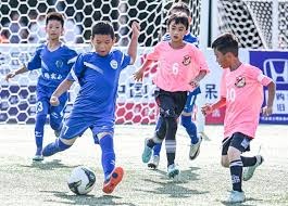 本赛季豪门争冠皇马冲击6冠，巴黎冲5冠，巴萨&