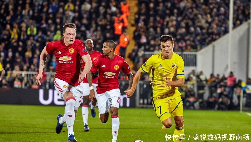 点球战中双 点球战中双