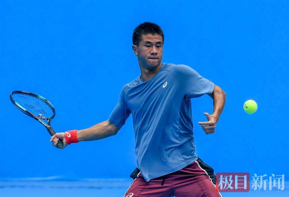 时刻挺身而 时刻挺身而