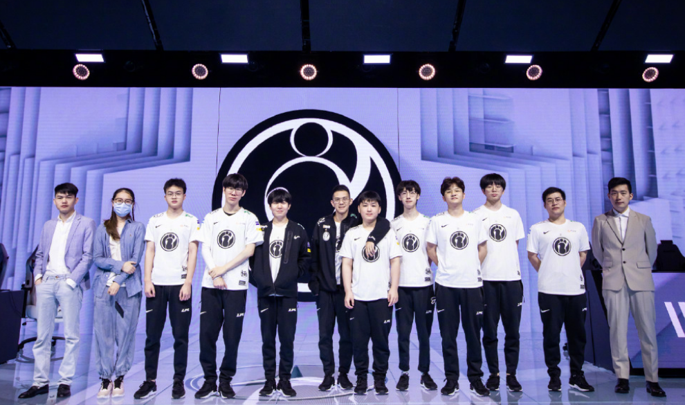 6亿美元的 6亿美元的