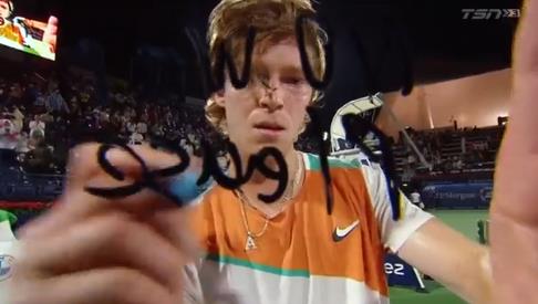 她们克服了 她们克服了