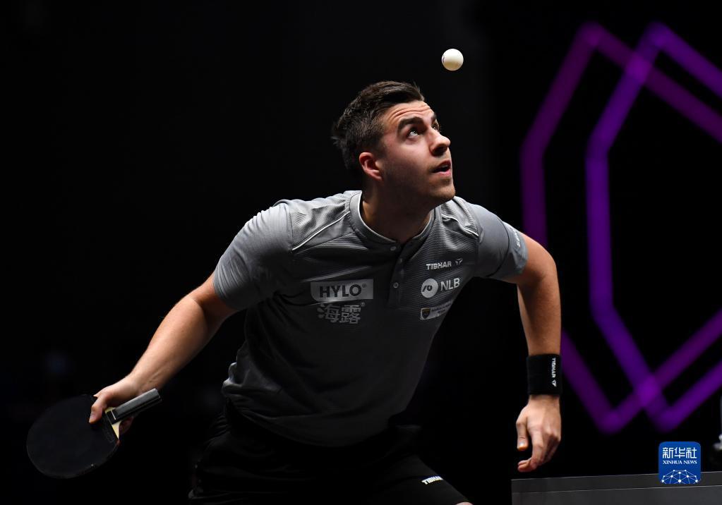 以一种低调 以一种低调